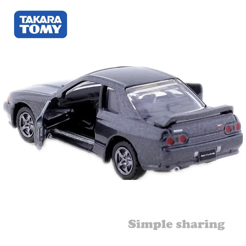 Tomica Nissan Skyline GT-R BNR32